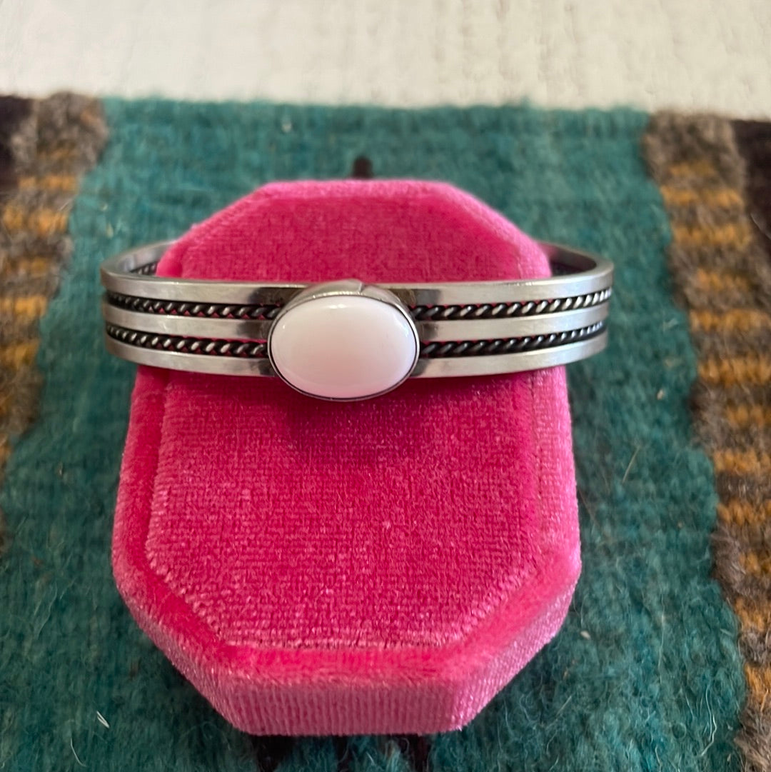 Navajo Pink Conch & Sterling Silver Adjustable Oval Cuff Bracelet Signed Tahe