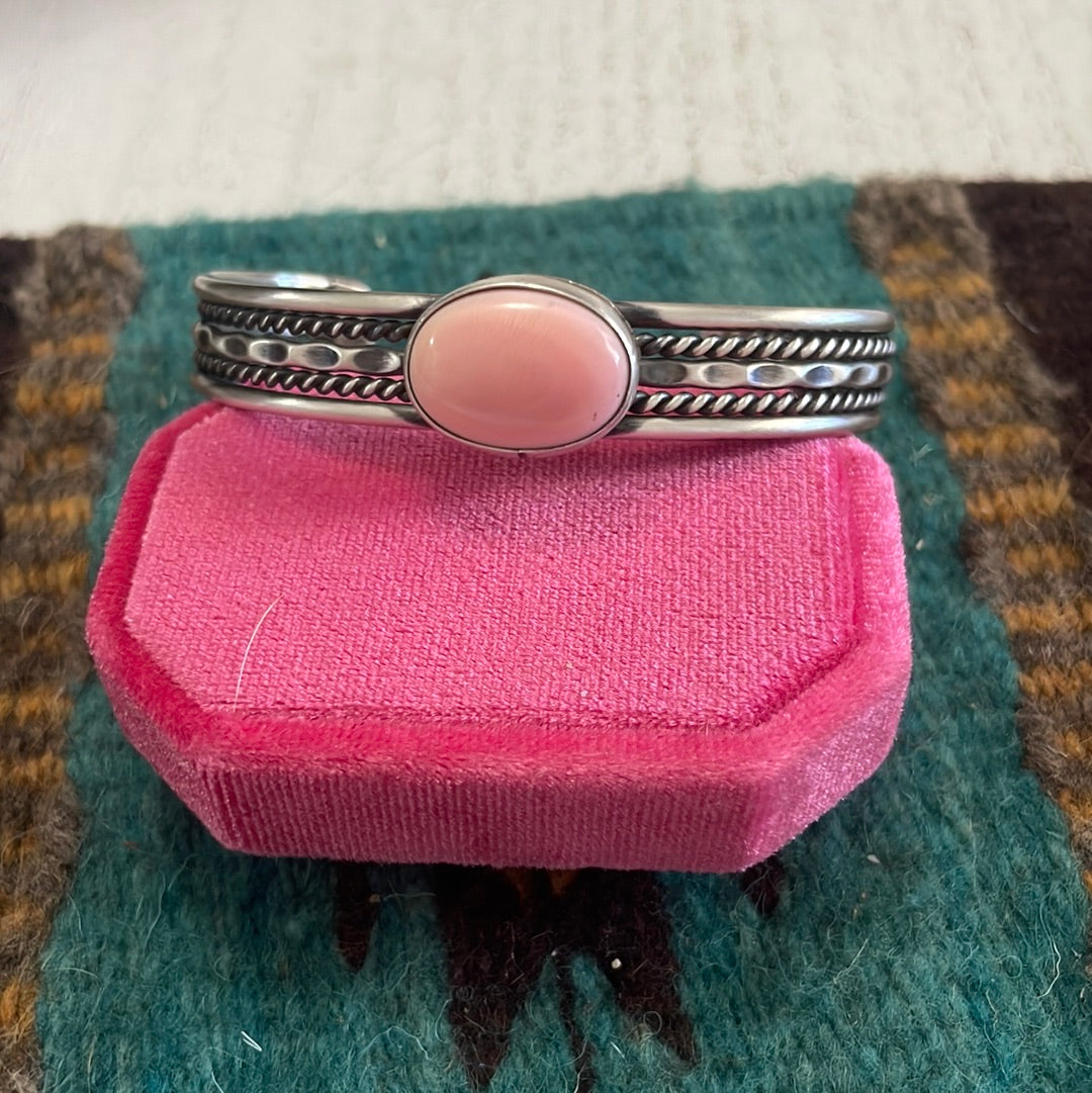 Navajo Pink Conch & Sterling Silver Adjustable Oval Cuff Bracelet Signed Tahe