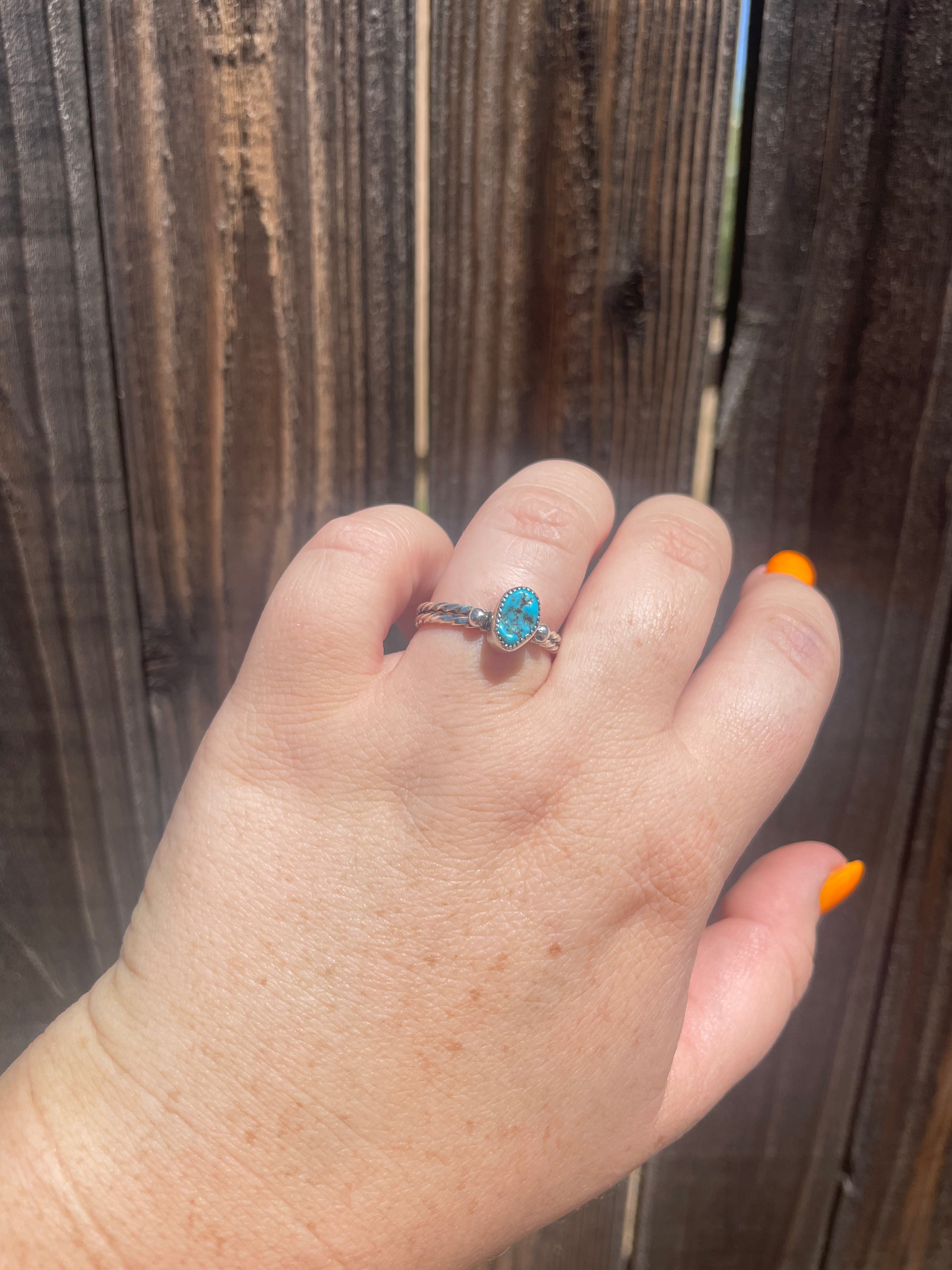 Navajo Small Stone Natural Kingman Turquoise Sterling Silver Braided Band Ring