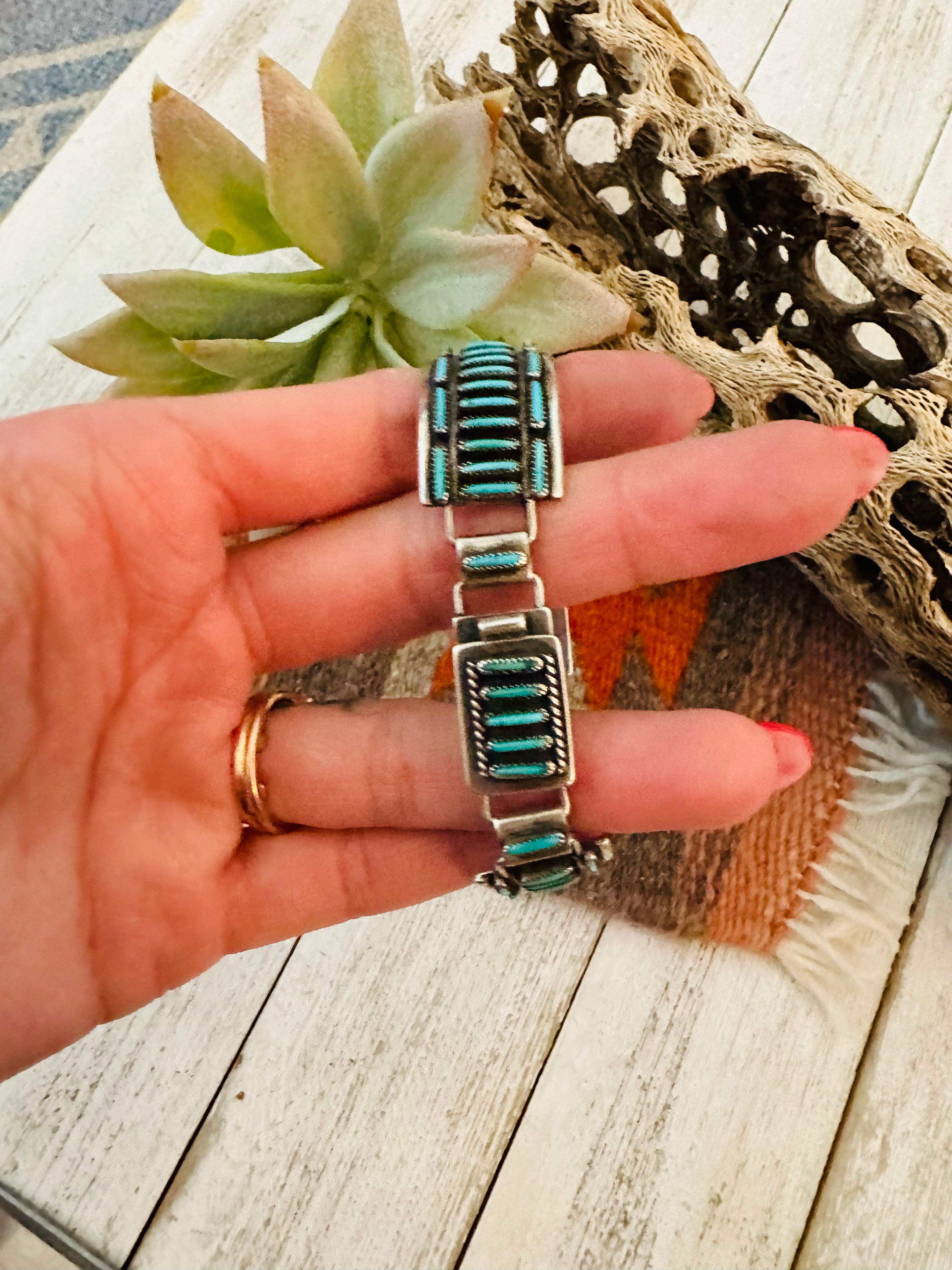 Vintage Zuni Sterling Silver & Turquoise Needlepoint Link Bracelet