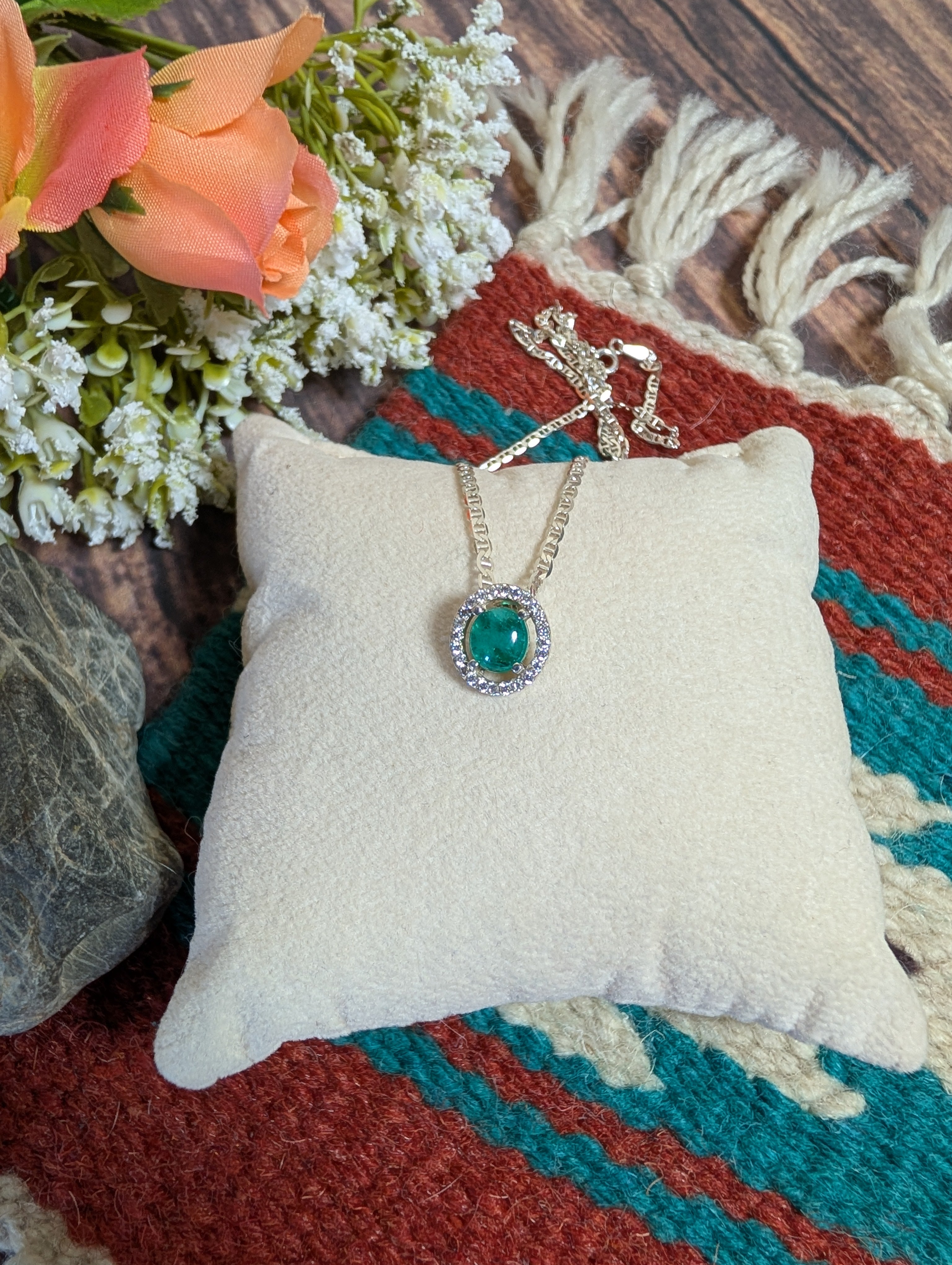 Emerald Necklace in Sterling Silver 1ct set 7A