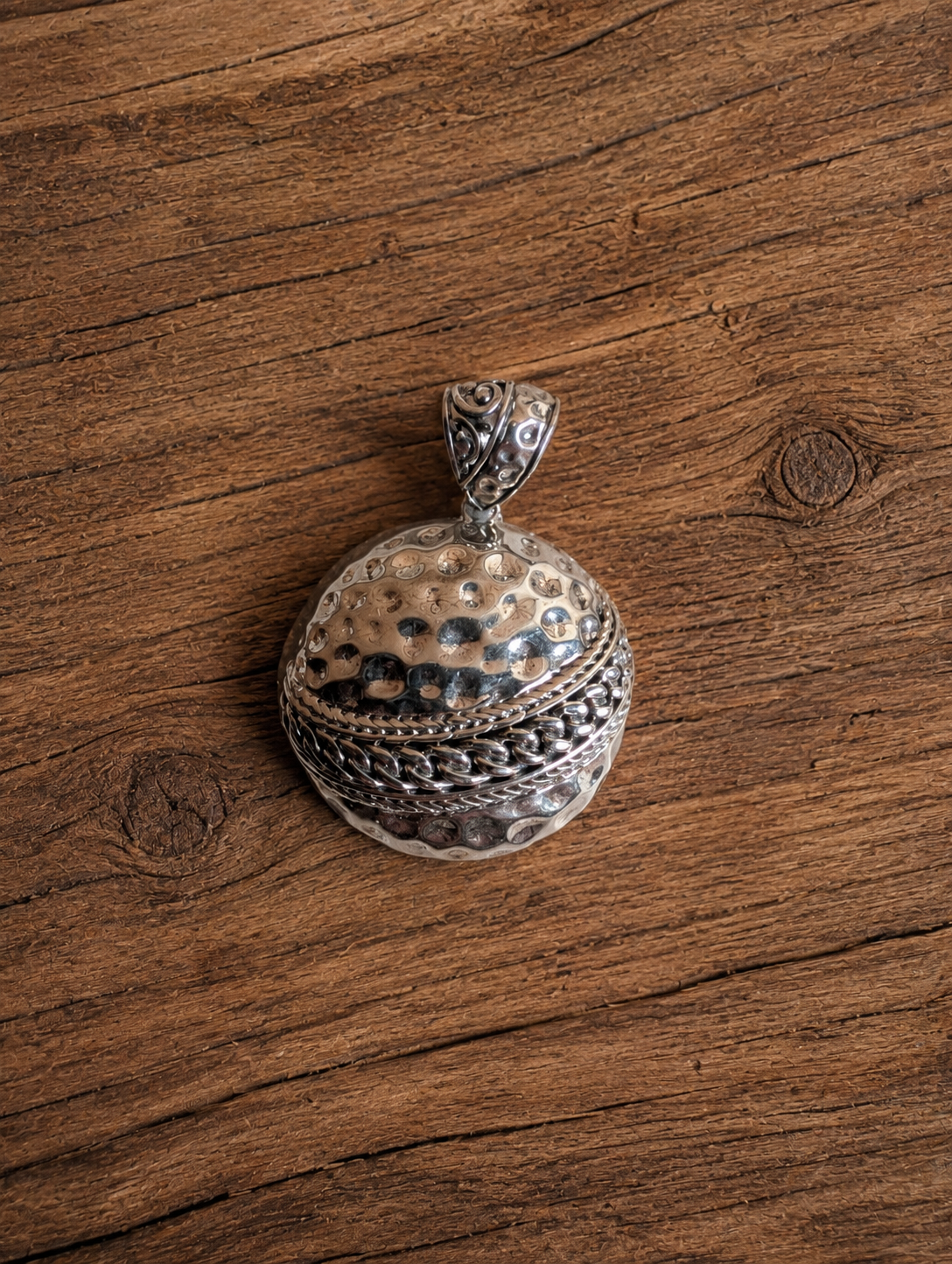 Sterling Silver Circle Shaped Ornate Filigree Medallion Pendant