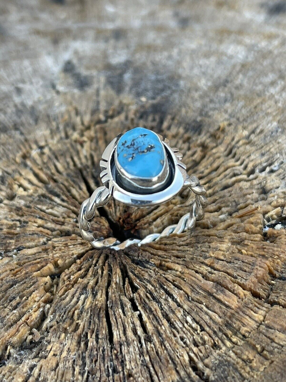 Handcrafted Sterling Silver Kingman Turquoise Rope Ring