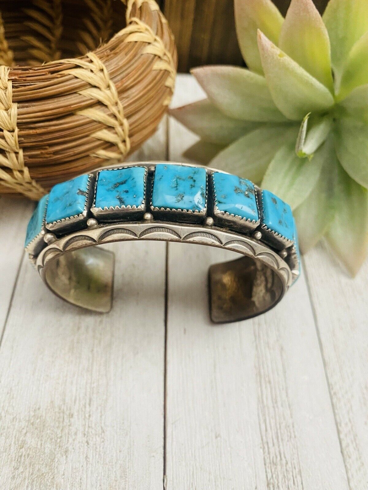 Navajo Old Pawn Vintage Kingman Turquoise & Sterling Silver Cuff Bracelet