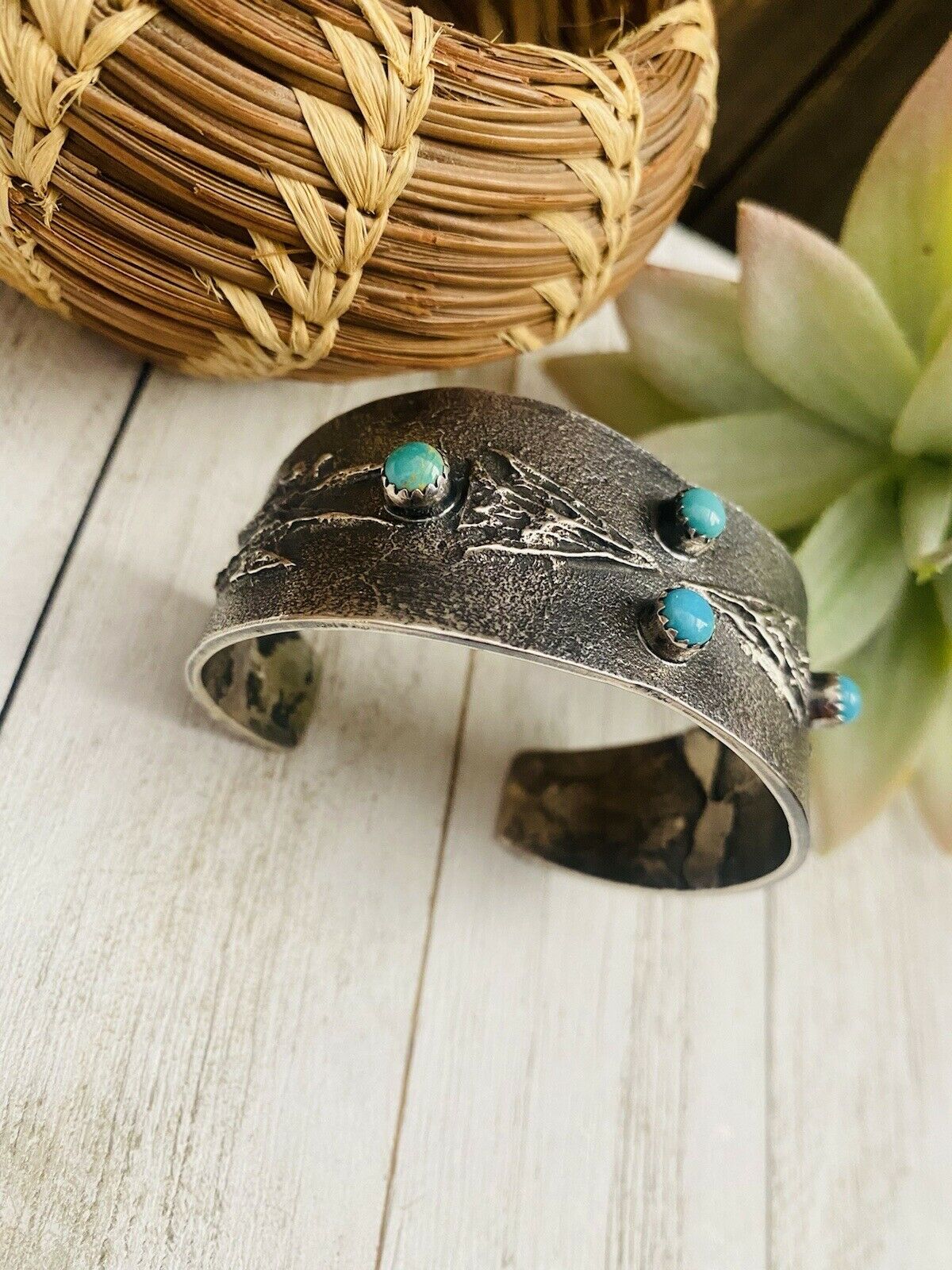 Navajo Old Pawn Vintage Turquoise & Sterling Silver Tufa Cast Cuff Bracelet