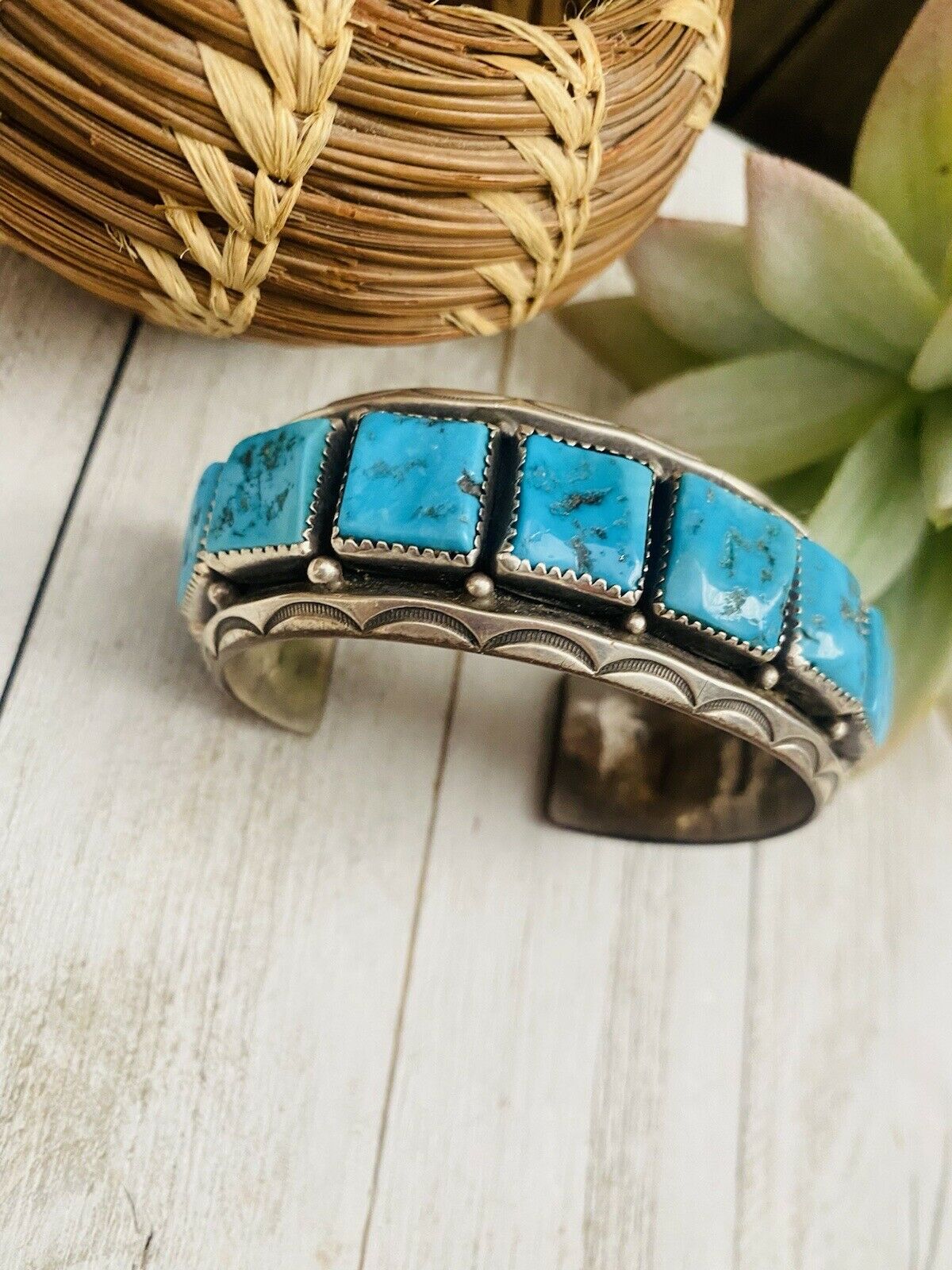 Navajo Old Pawn Vintage Kingman Turquoise & Sterling Silver Cuff Bracelet