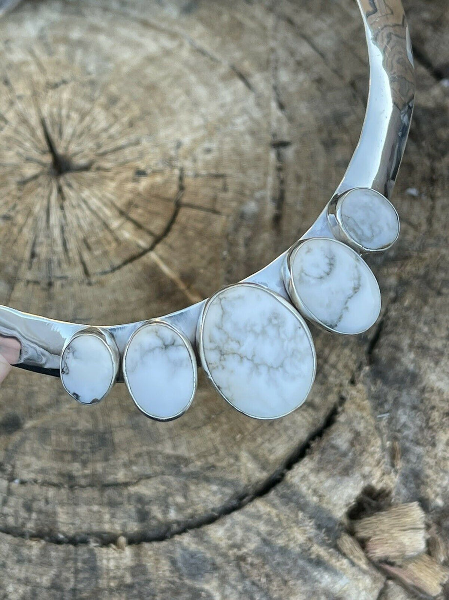 Navajo Sterling Silver White Buffalo 5 Stone Choker Necklace