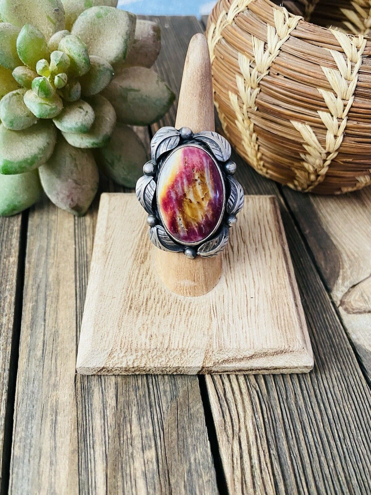 Beautiful Purple Spiny & Sterling Silver Navajo Ring Size 6 By Betta Lee