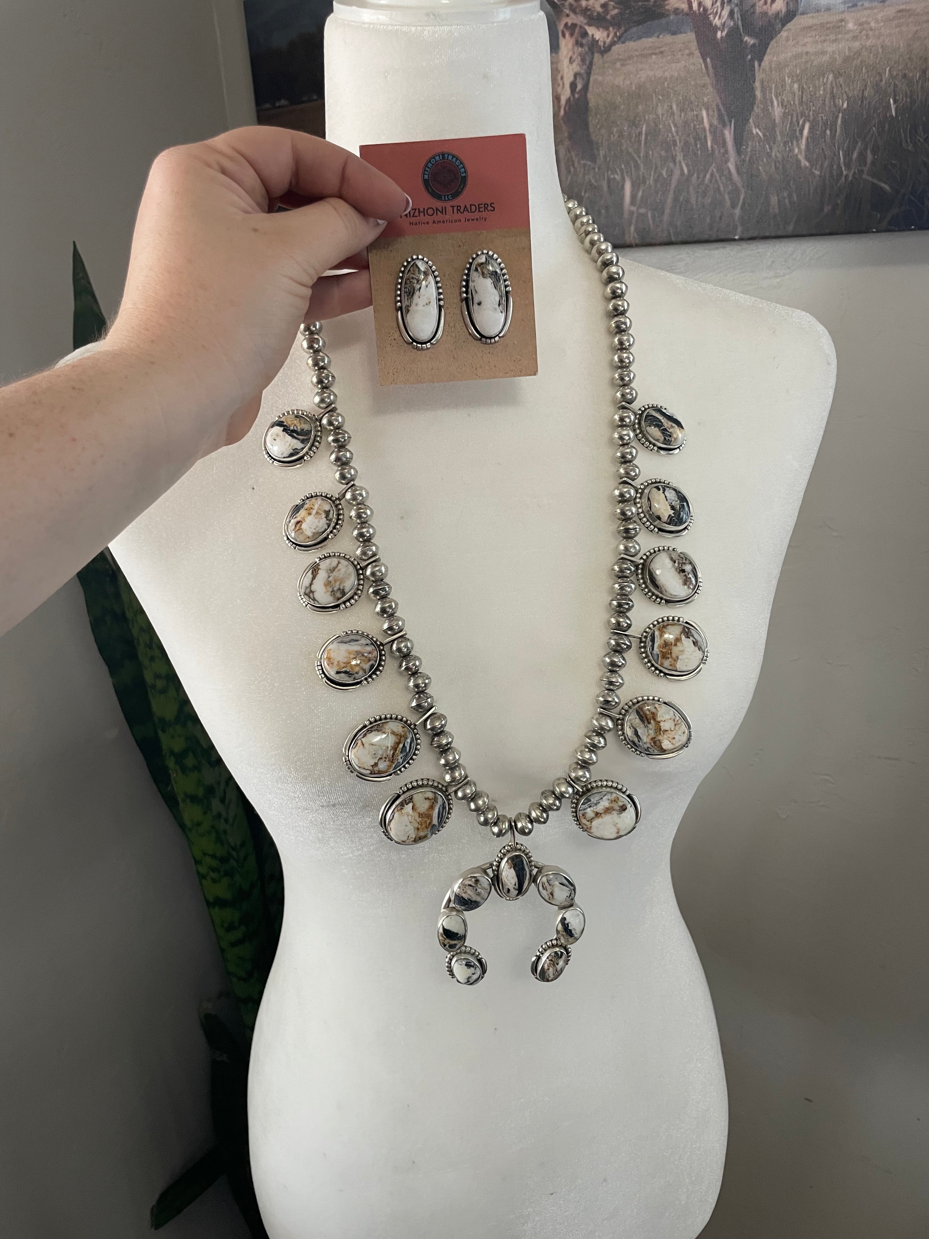 White squash 2025 blossom necklace