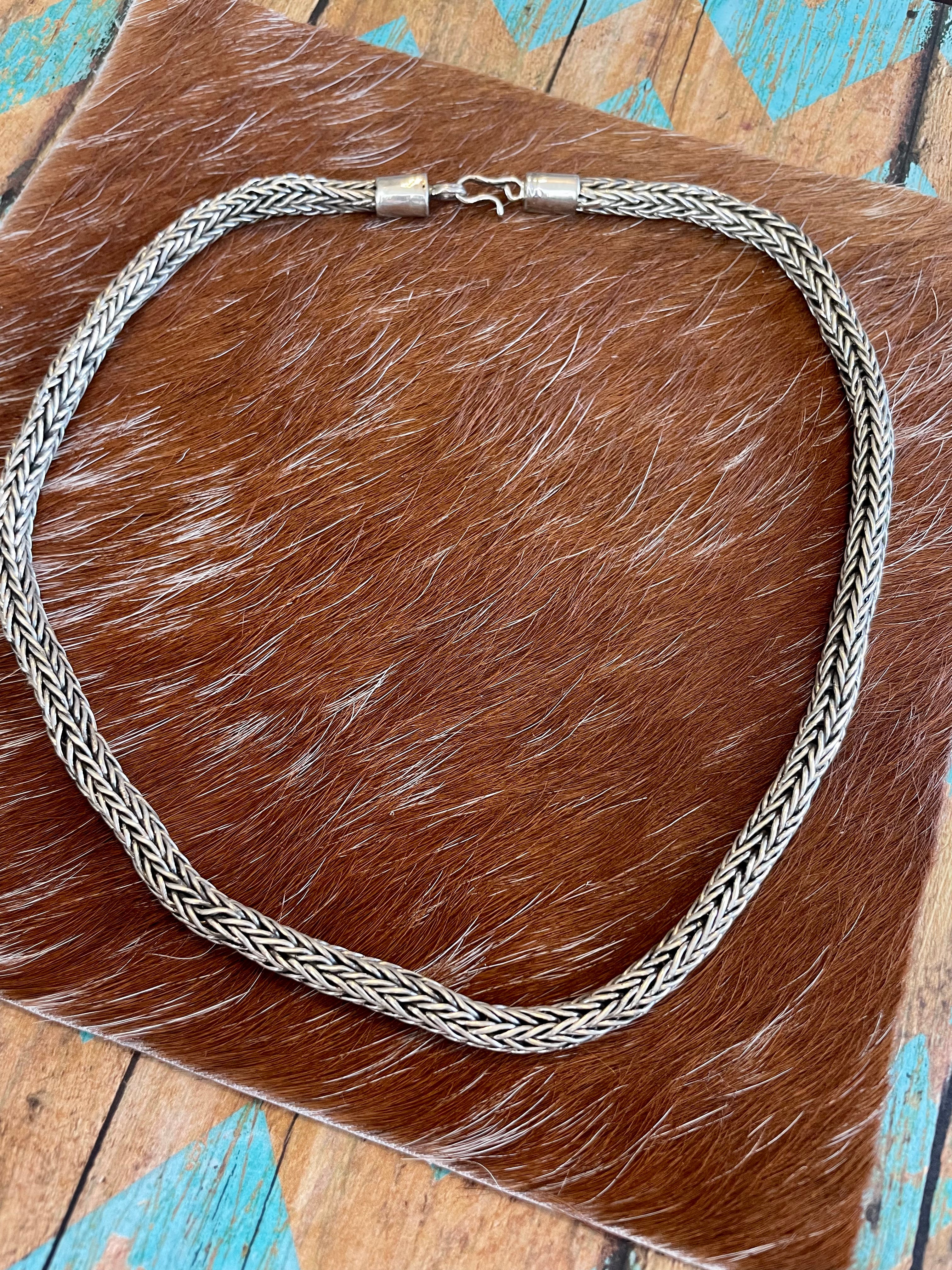 Beautiful Leroy Yazzie Handmade Chain 20 inches