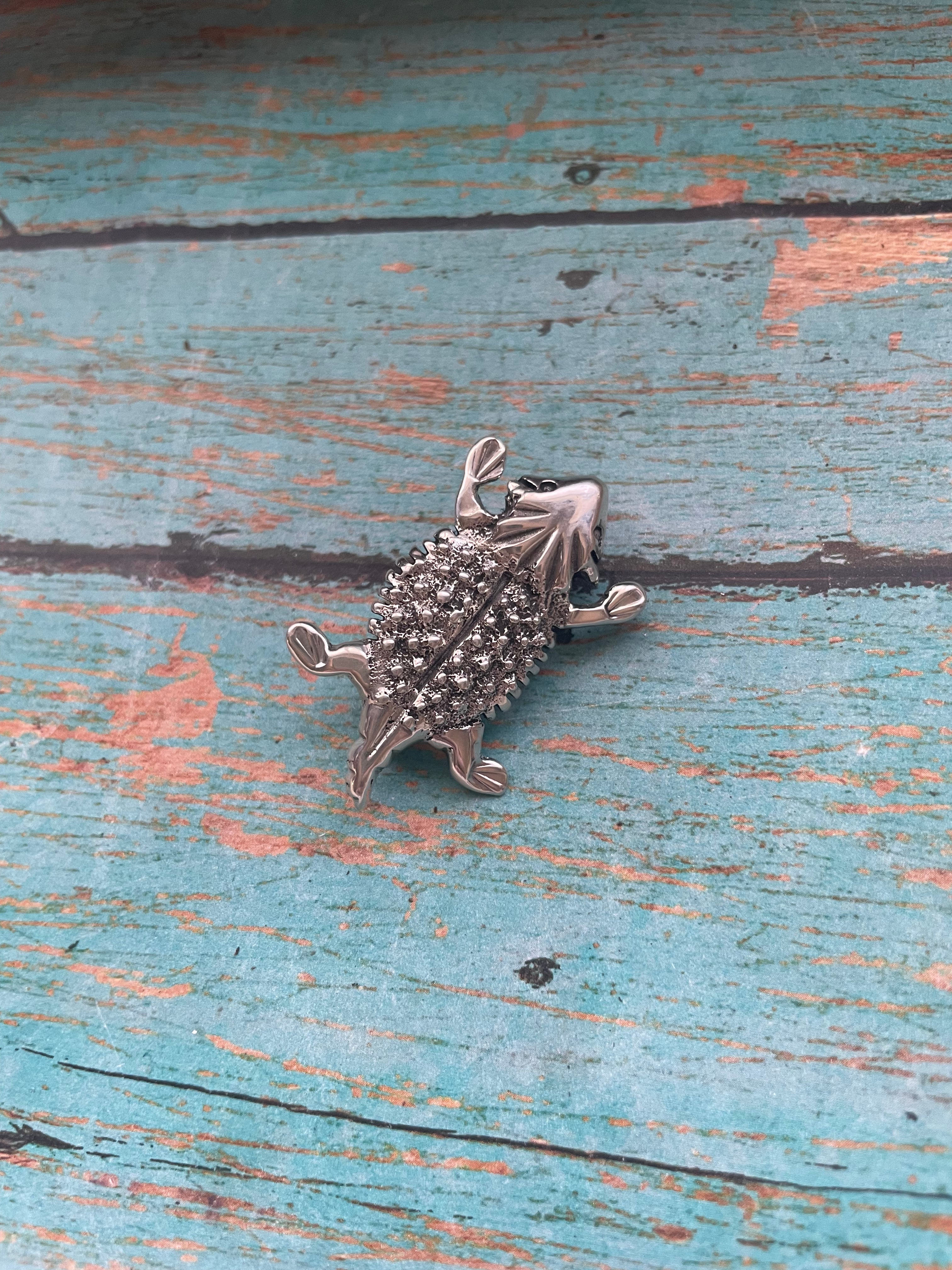 Navajo Sterling Silver Horny Toad Pendant Pin Signed