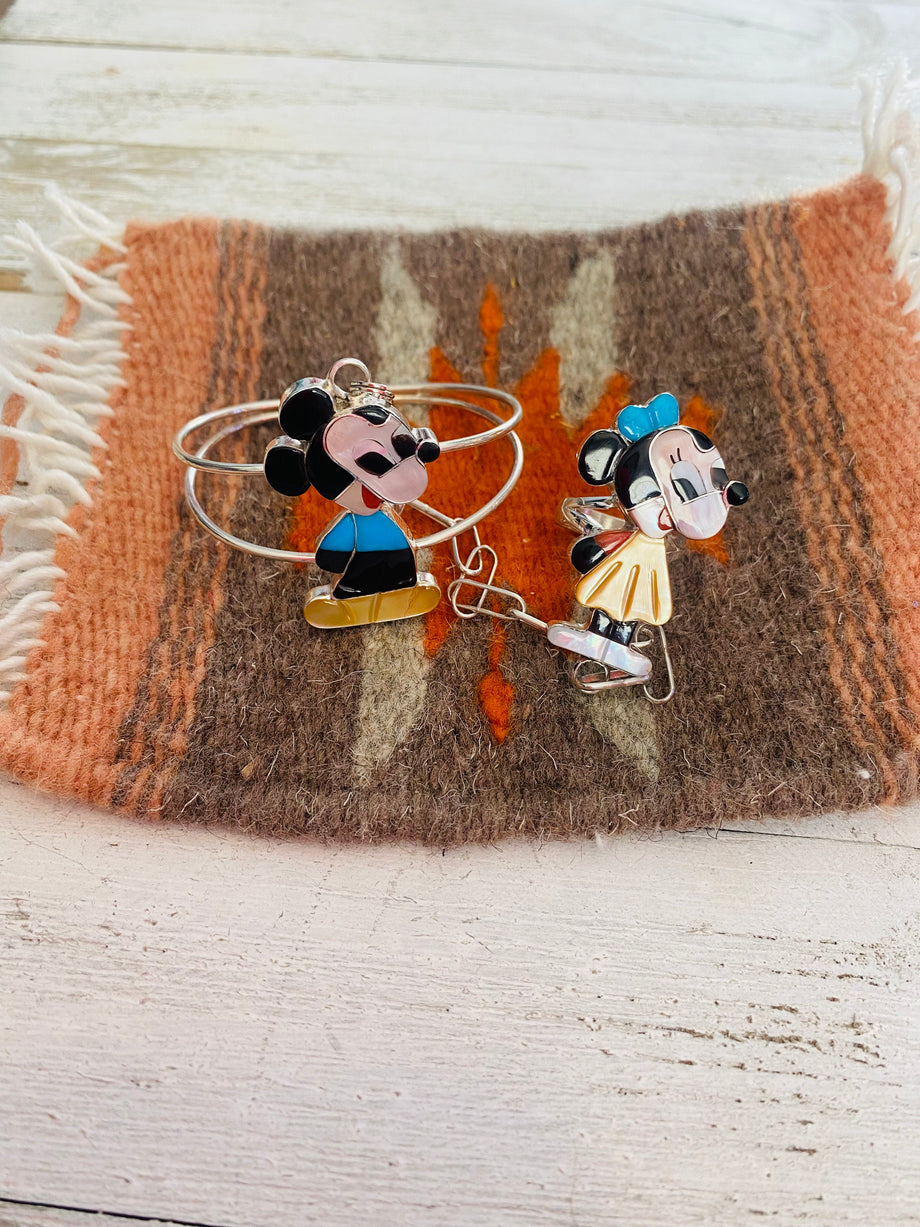 Silver Buffalo Disney Classic Mickey and Minnie Mouse