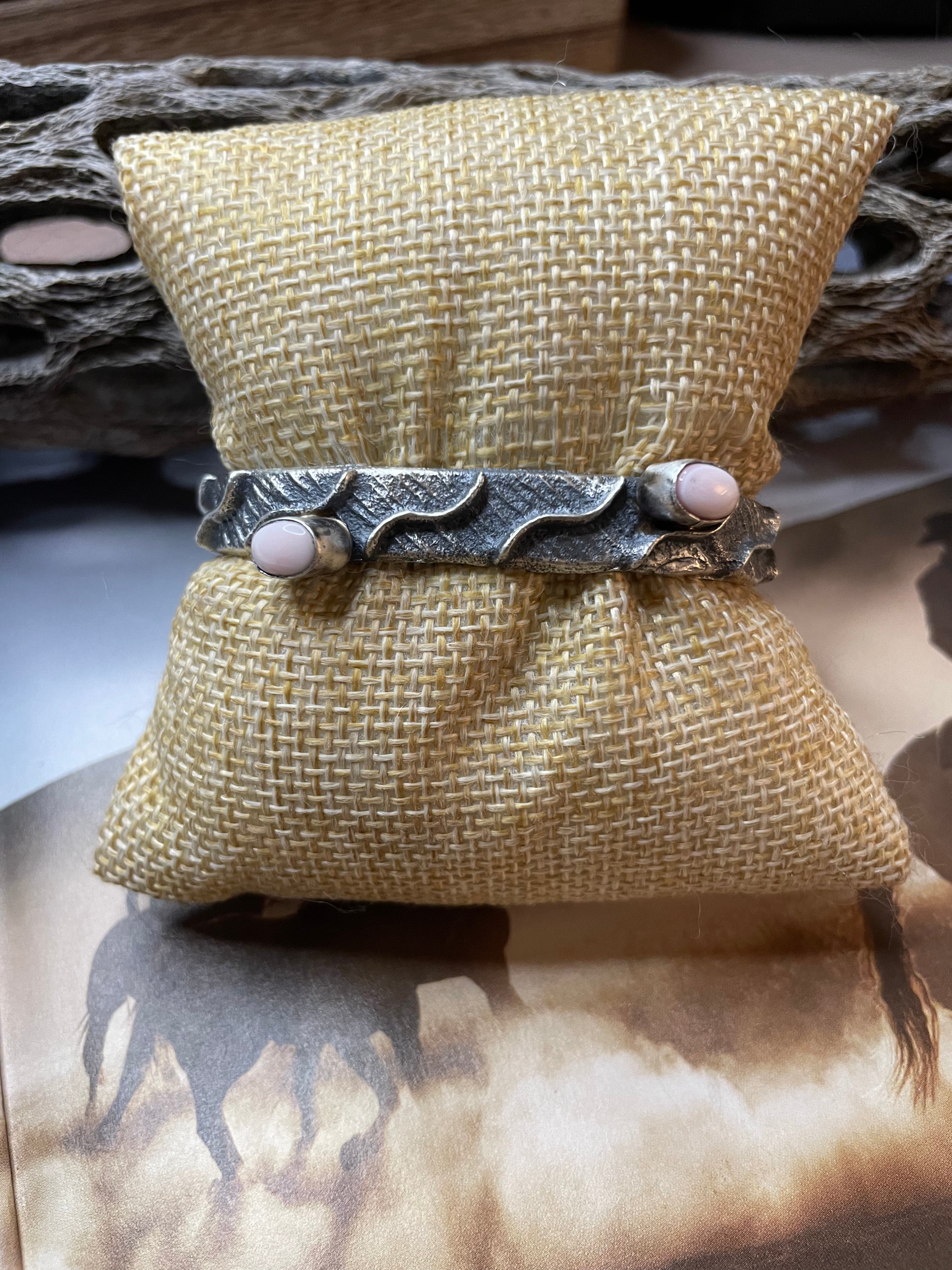 Navajo Pink Conch & Sterling Silver Tufa Cast Cuff Bracelet Signed