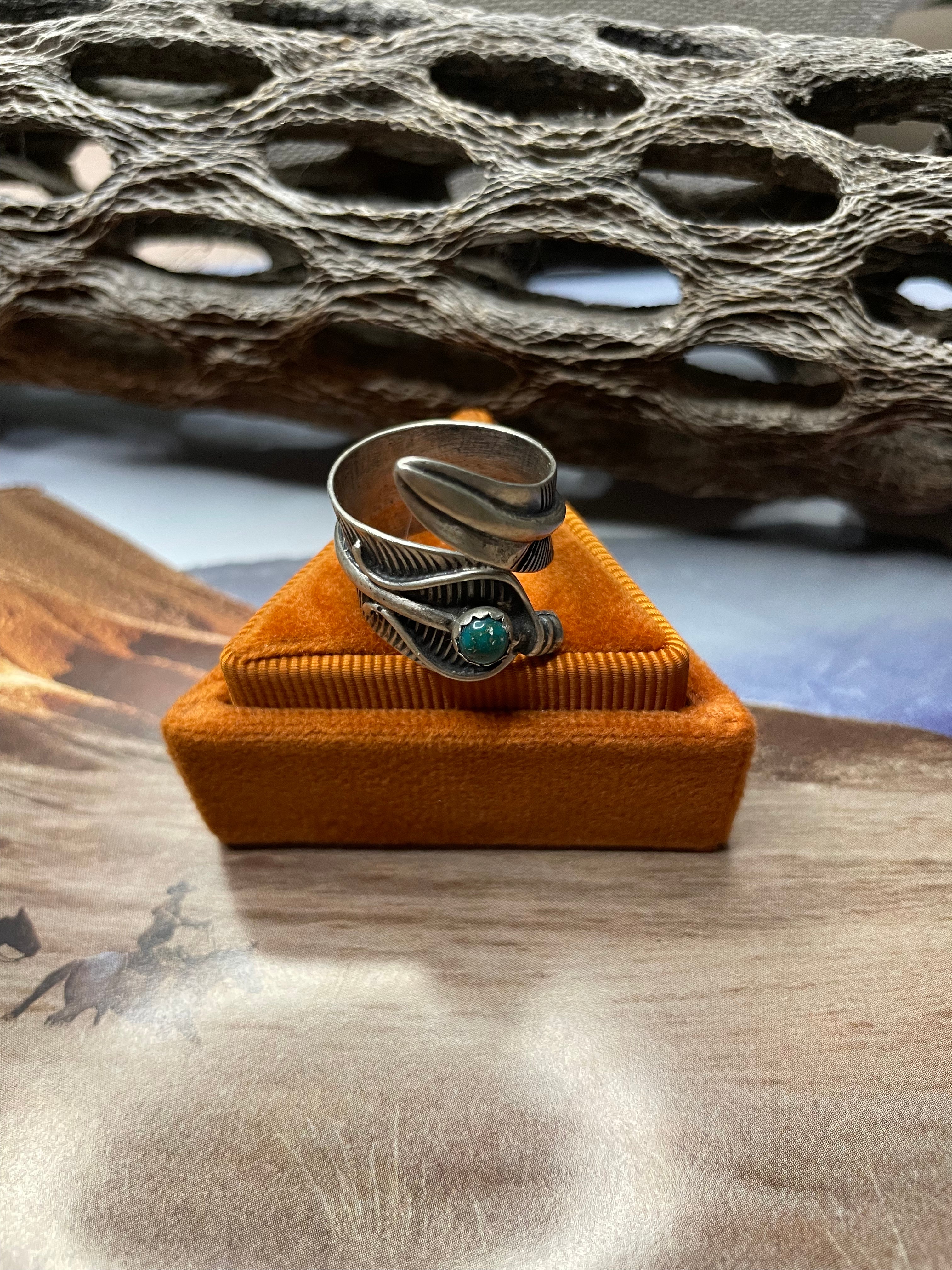 Navajo Sterling Silver And Turquoise Feather Ring Size 5.5