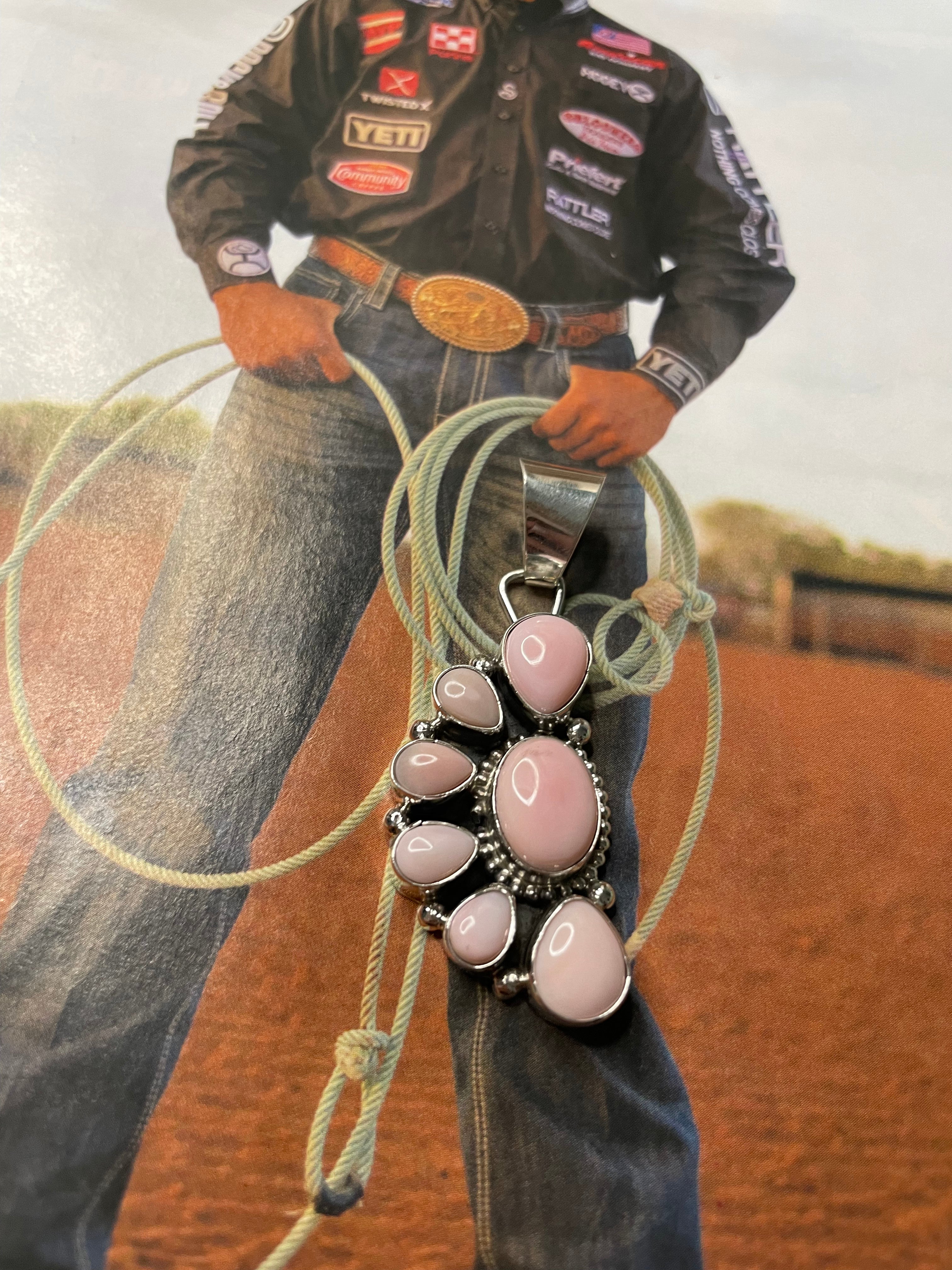 Navajo Queen Pink Conch Shell And Sterling Silver Pendant Signed Sheila