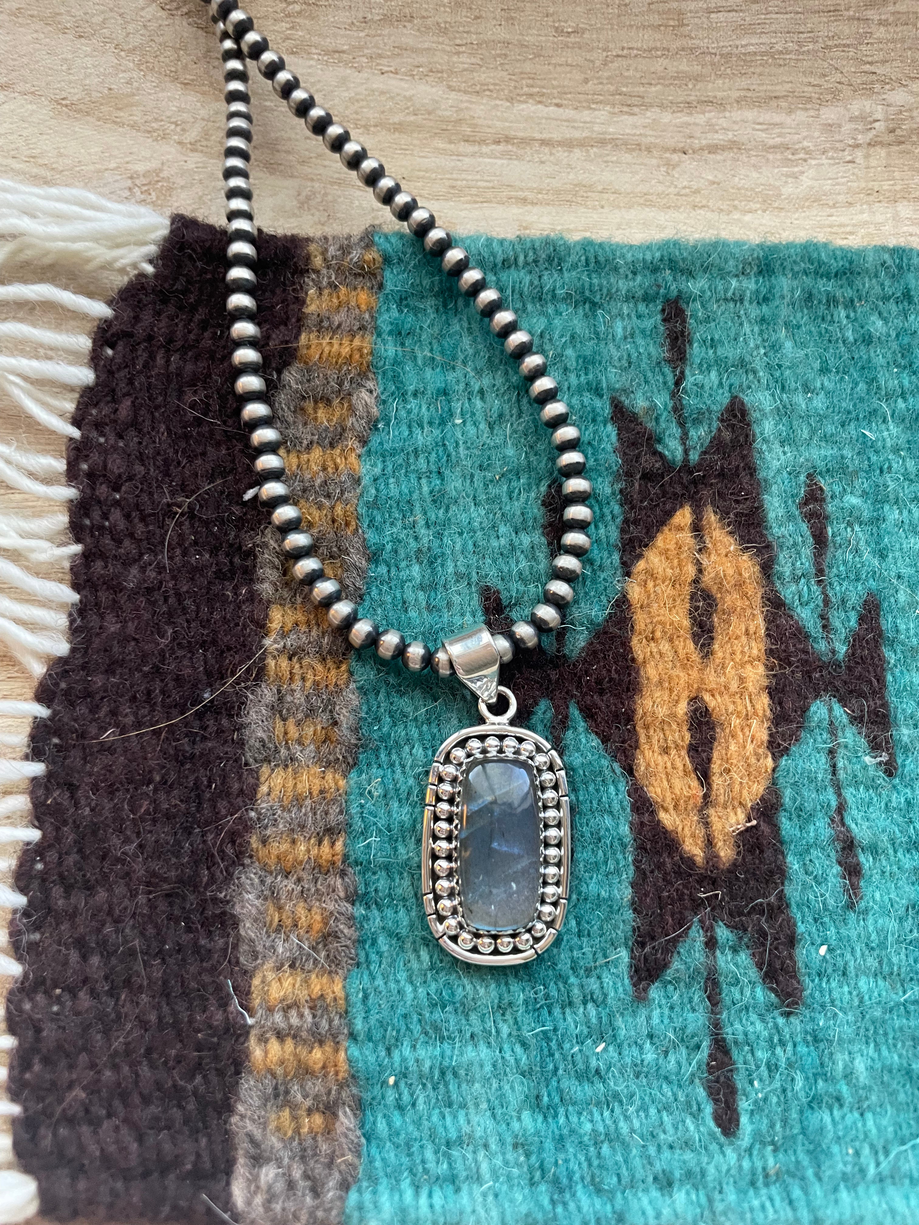 Handmade Sterling Silver & Labradorite Pendant Signed Nizhoni