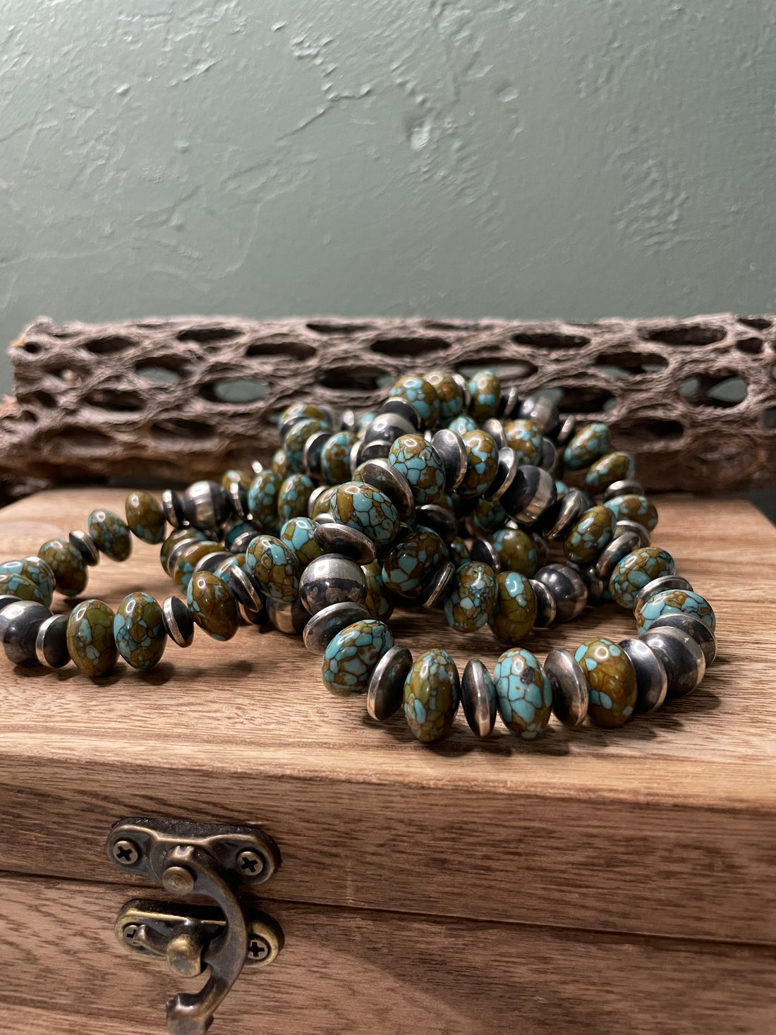 Handcrafted Sterling Silver Stretchy Natural #8 Turquoise Beaded Bracelet 12 mm pearl